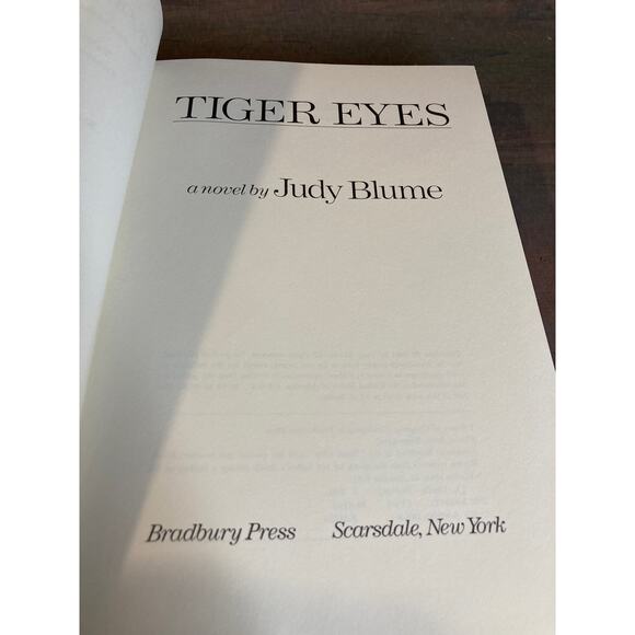 Vintage 80s Tiger Eyes | Judy Blume | Hardcover | 1st Ed., 2nd Printing | 1981 - Picture 3 of 6